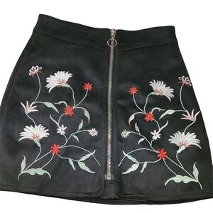 Dex Black Faux Suede Full Zip Up Front Floral Embroidered Mini Skirt XS